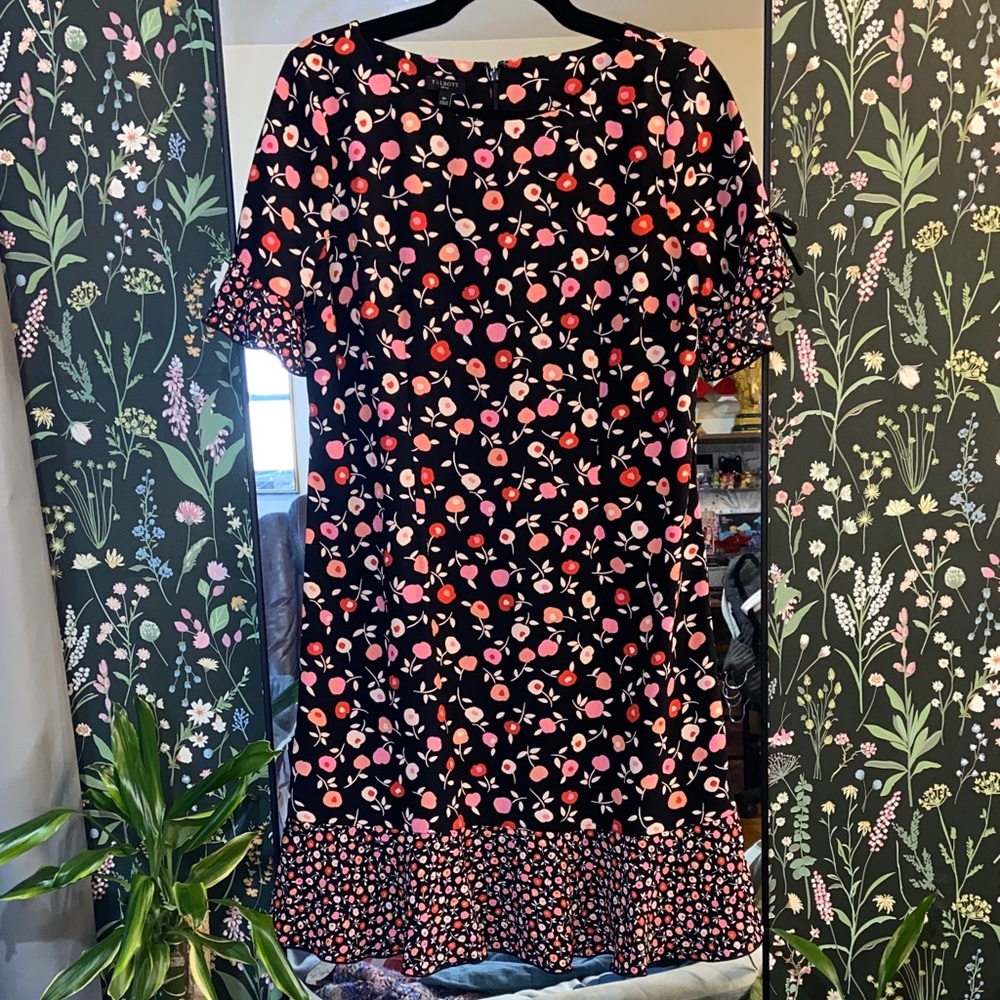 Talbots Black Midi Shift Dress with Pink & Red Floral Print Size 8P